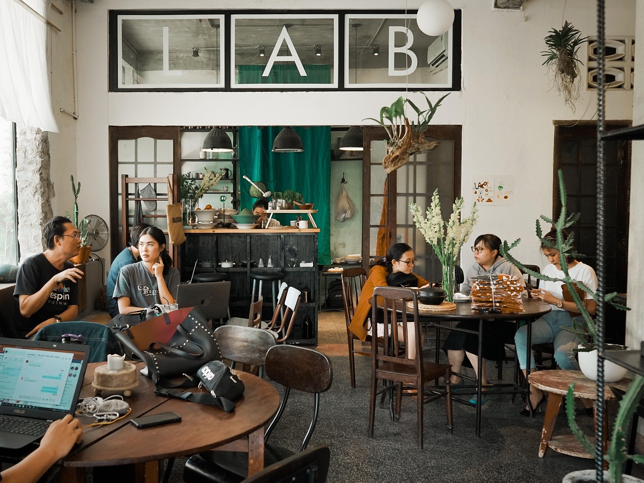 香烟消费者的心理和行为分析