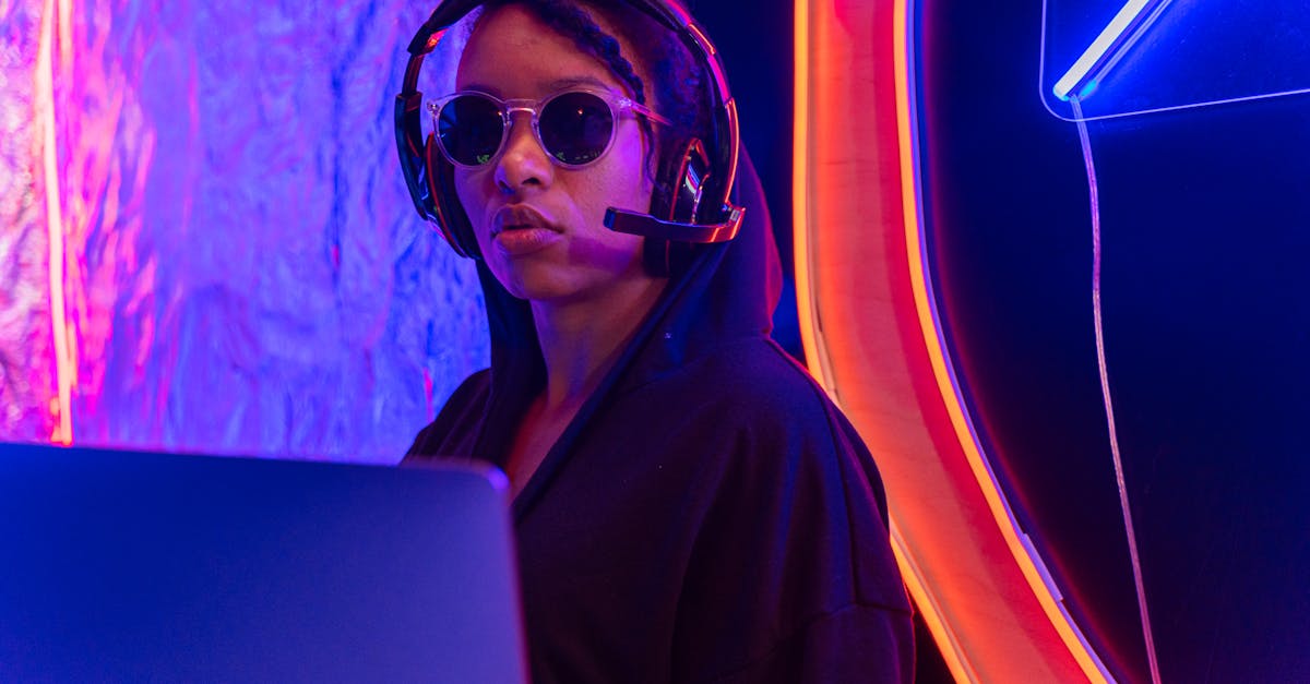 微信买号网站：东山新闻app详情下载教程